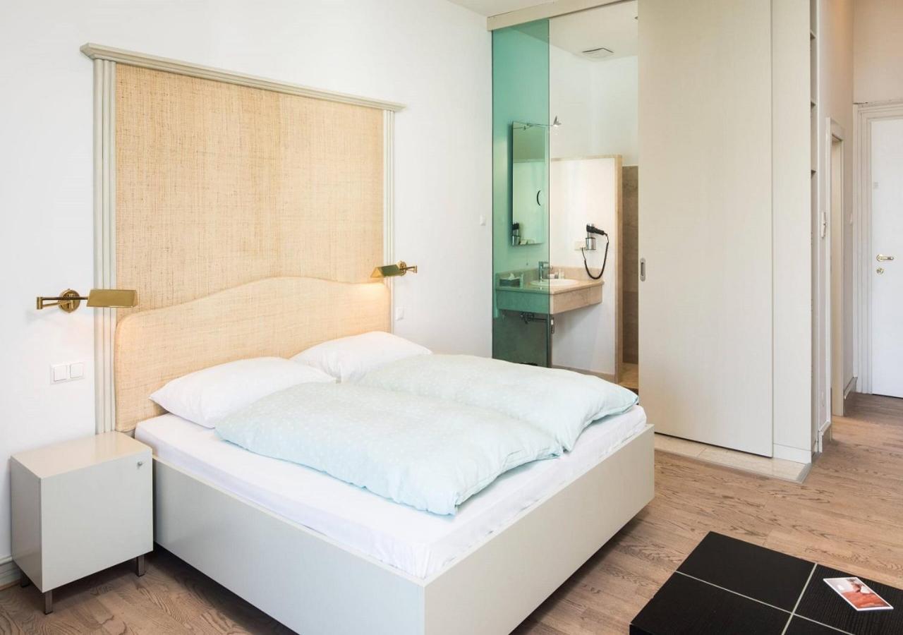Seehotel Hubertushof Velden am Wörther See Extérieur photo