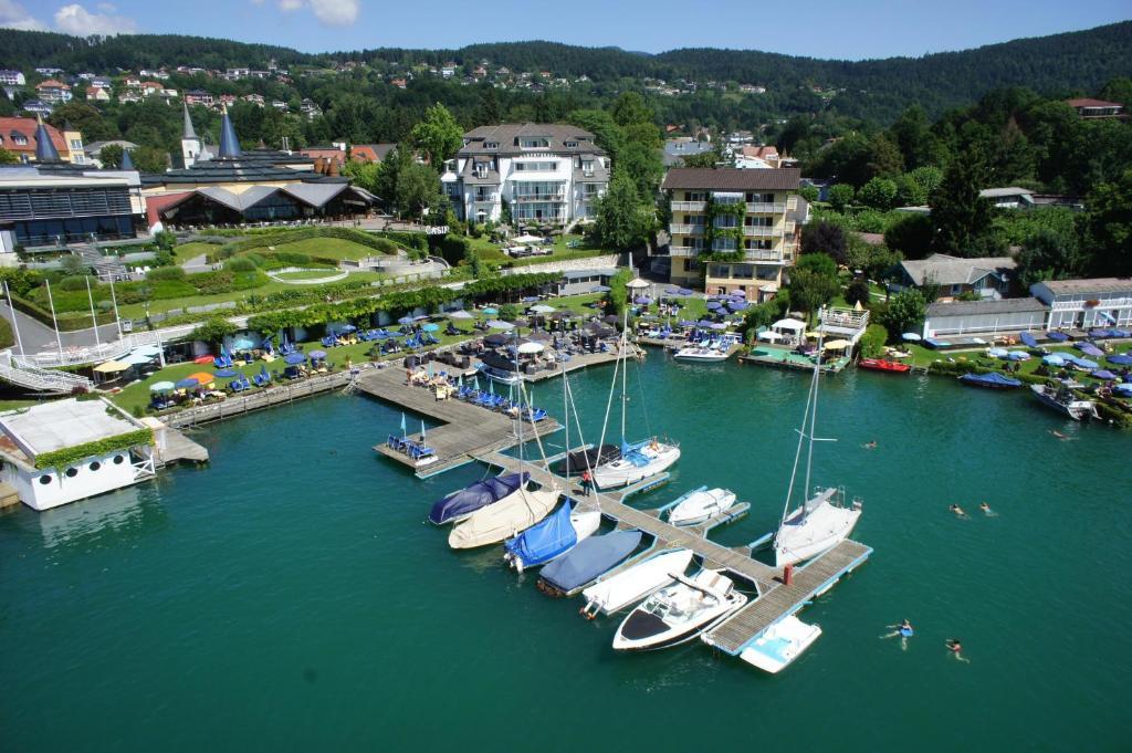 Seehotel Hubertushof Velden am Wörther See Extérieur photo